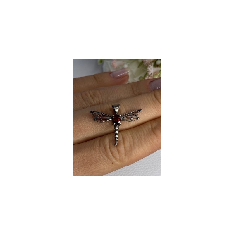 925 Sterling Silver Dragonfly Garnet Pendant Length 0.90 Inch