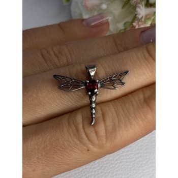 925 Sterling Silver Dragonfly Garnet Pendant Length 0.90 Inch