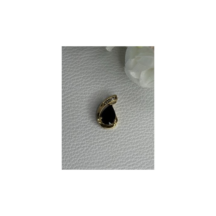 10K YELLOW GOLD BLACK SAPPHIRE & DIAMONDS PENDANT LENGTH 0.60 INCH