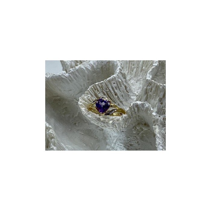 10K YELLOW GOLD TOURMALINE & DIAMONDS HEART RING SIZE 4.75