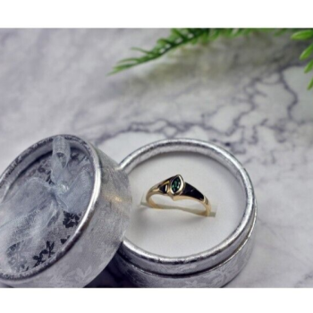 14K YELLOW GOLD EMERALD RING SIZE 10.5