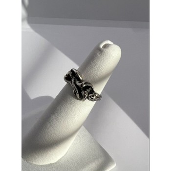 925 Sterling Silver Ring Size 4