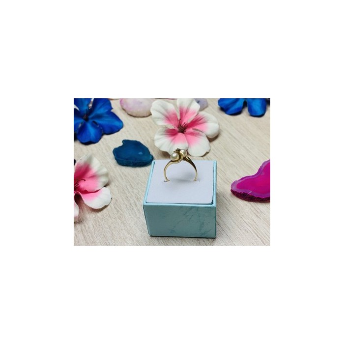 10K YELLOW GOLD PEARLS & DIAMOND RING SIZE 6.75