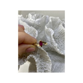 10K YELLOW GOLD RUBY & DIAMONDS RING SIZE 7