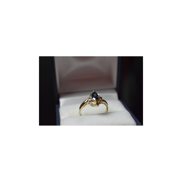 10K YELLOW GOLD BLUE TOPAZ & DIAMONDS RING SIZE 8