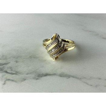 10K YELLOW GOLD DIAMONDS RING SIZE 11.125
