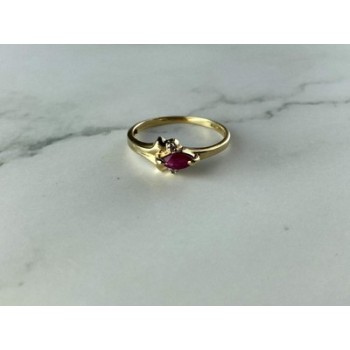 10K YELLOW GOLD RUBY & DIAMONDS RING SIZE 6.75