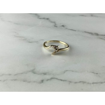 14K YELLOW GOLD DIAMONDS RING SIZE 6.75