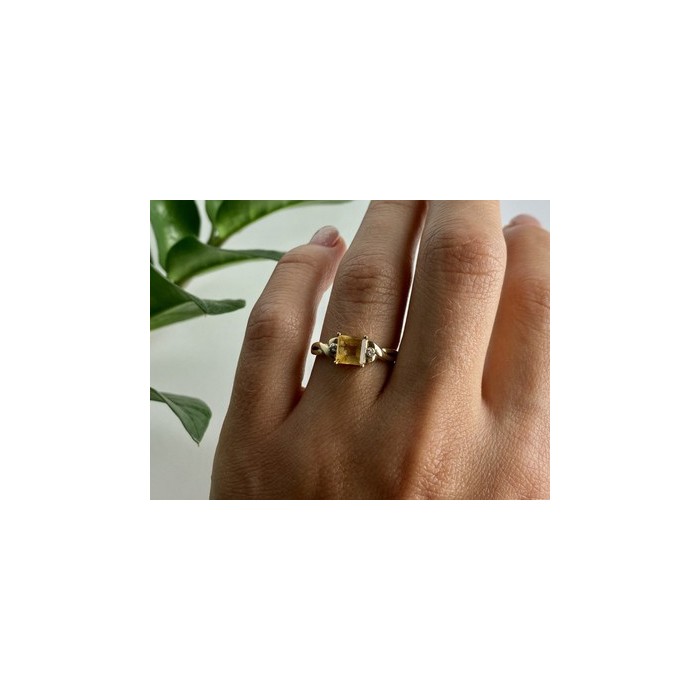 10K YELLOW GOLD TOURMALINE & DIAMONDS RING SIZE 8