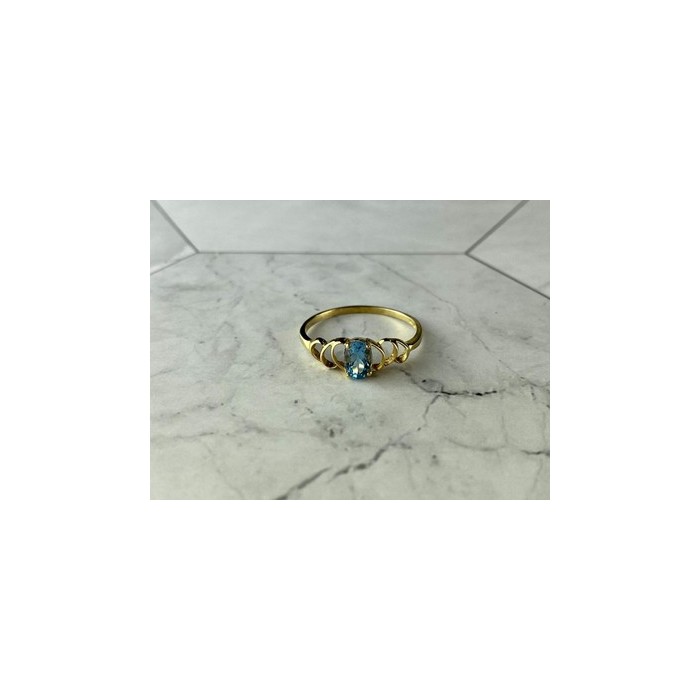 10K YELLOW GOLD BLUE SPINEL RING SIZE 8