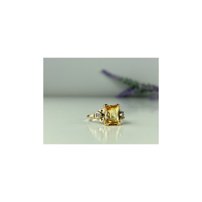 10K YELLOW GOLD YELLOW TOPAZ & DIAMONDS RING SIZE 9.75