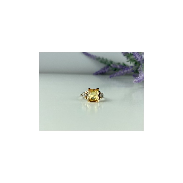 10K YELLOW GOLD YELLOW TOPAZ & DIAMONDS RING SIZE 9.75