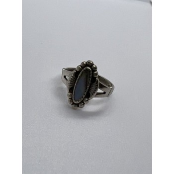 925 Sterling Silver Mother Of Pearl Ring Size 5.5
