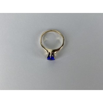 10K YELLOW GOLD TANZANITE RING SIZE 5.5