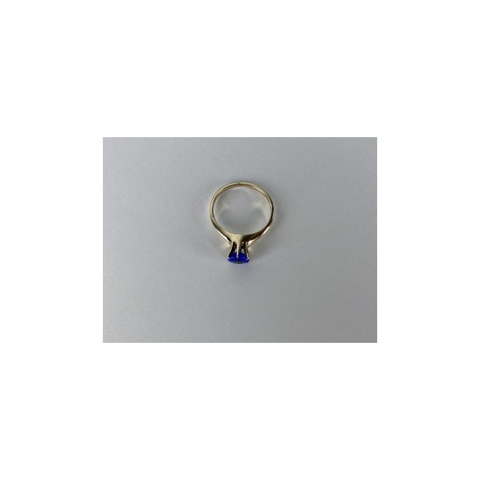 10K YELLOW GOLD TANZANITE RING SIZE 5.5