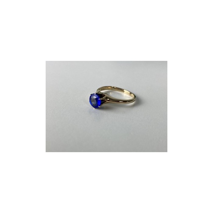 10K YELLOW GOLD TANZANITE RING SIZE 5.5