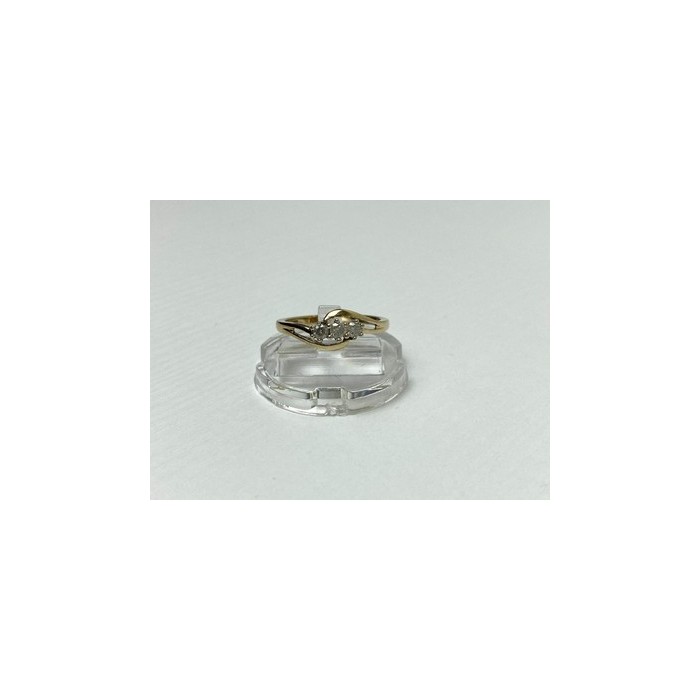 10K YELLOW GOLD SAPPHIRE RING SIZE 6.75