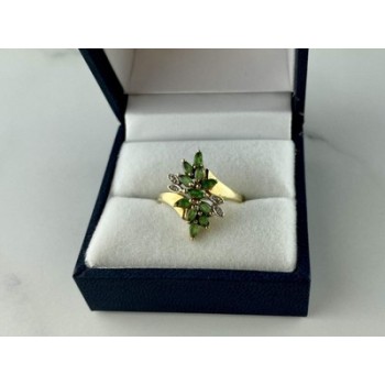 10K YELLOW GOLD  PERIDOT & DIAMONDS RING SIZE 8