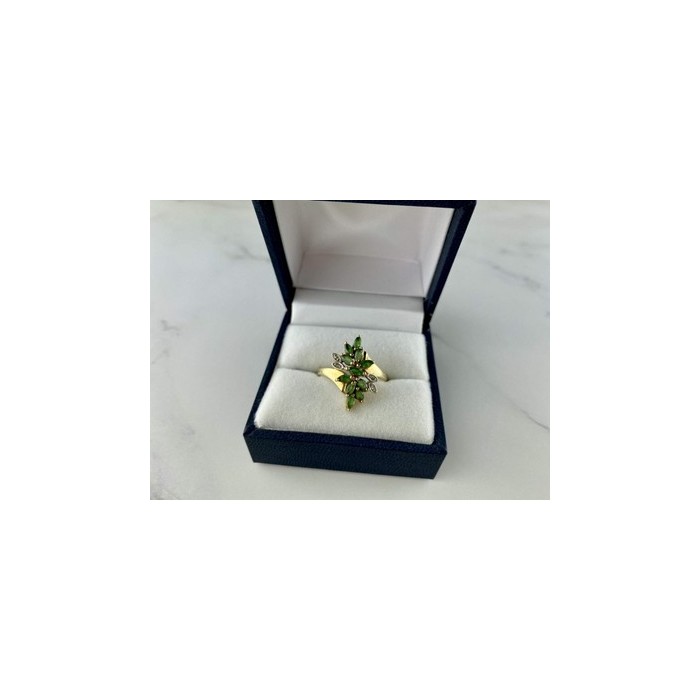 10K YELLOW GOLD  PERIDOT & DIAMONDS RING SIZE 8