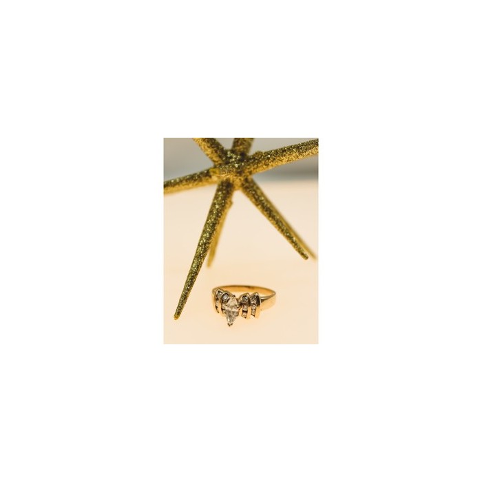 14K YELLOW GOLD DIAMONDS RING SIZE 10.5