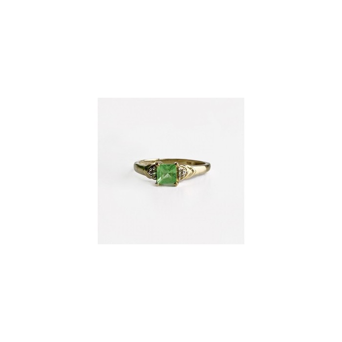 10K YELLOW GOLD TSAVORITE & DIAMONDS RING SIZE 6.25