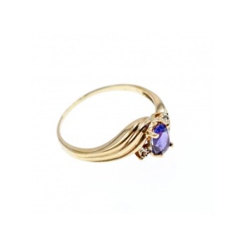 10K YELLOW GOLD AMETHYST & DIAMONDS RING SIZE 5.5