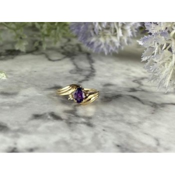 10K YELLOW GOLD AMETHYST & DIAMONDS RING SIZE 5.5
