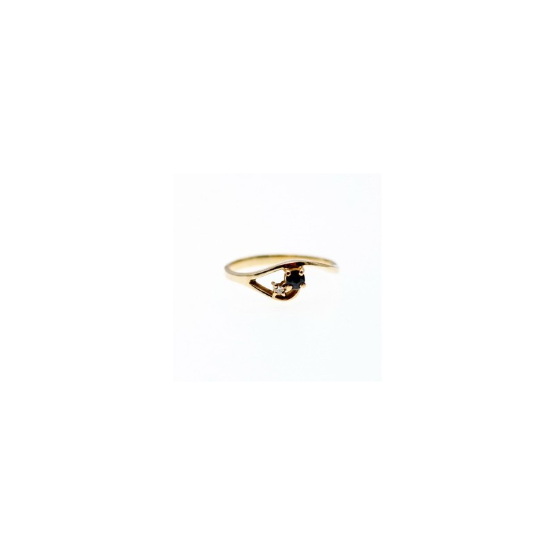 10K YELLOW GOLD SAPPHIRE & DIAMOND RING SIZE 7