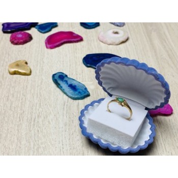 10K YELLOW GOLD  EMERALD & DIAMONDS RING SIZE 6.75