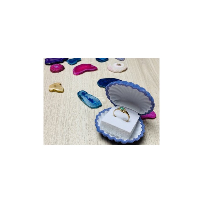 10K YELLOW GOLD  EMERALD & DIAMONDS RING SIZE 6.75