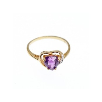 10K YELLOW GOLD  AMETHYST & DIAMOND RING SIZE 7.25