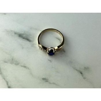 10K YELLOW GOLD BLUE & WHITE SAPPHIRE RING SIZE 6.75