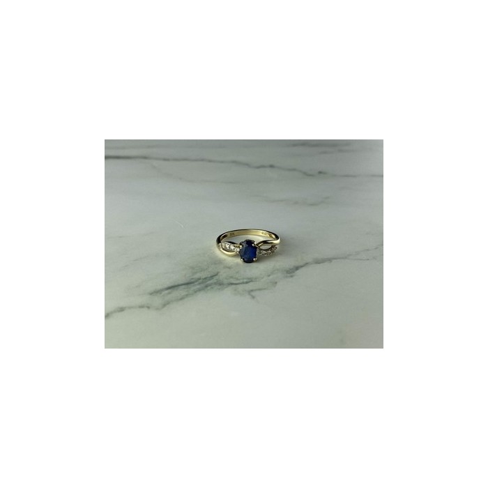 10K YELLOW GOLD BLUE & WHITE SAPPHIRE RING SIZE 6.75