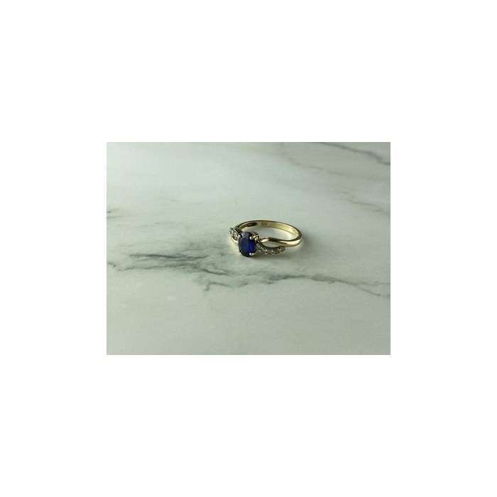 10K YELLOW GOLD BLUE & WHITE SAPPHIRE RING SIZE 6.75