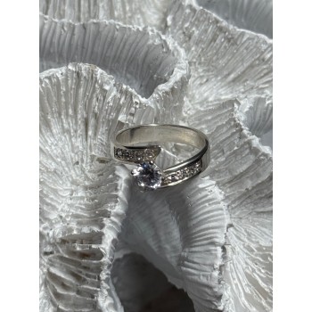 925 Sterling Silver CZ Ring Size 6.5