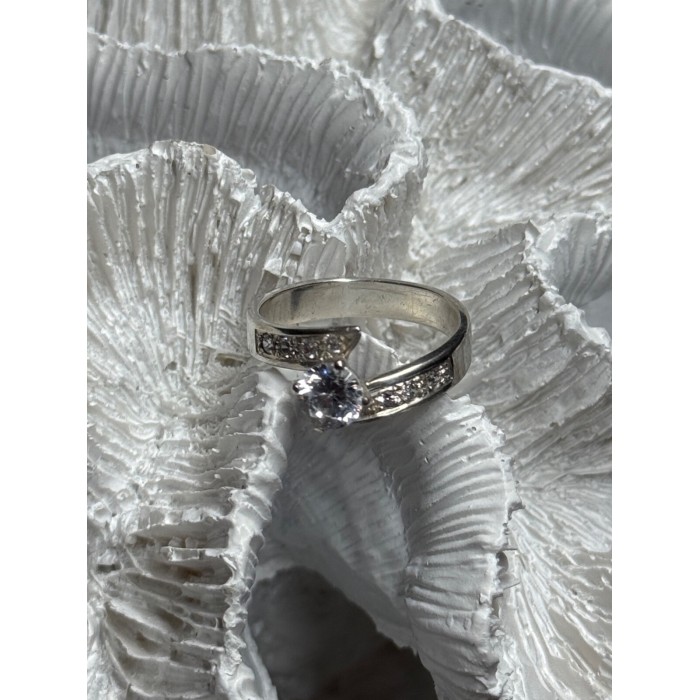 925 Sterling Silver CZ Ring Size 6.5