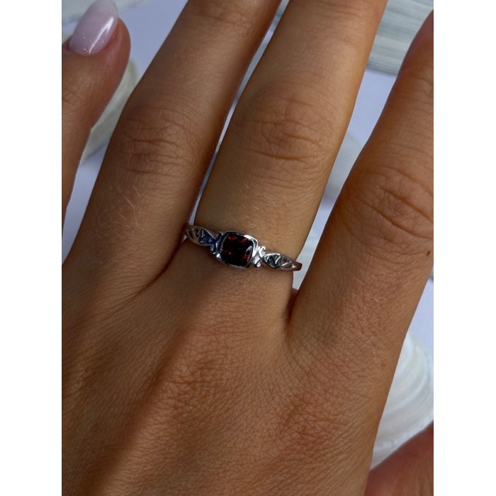 925 Sterling Silver Garnet Ring Size 8.5