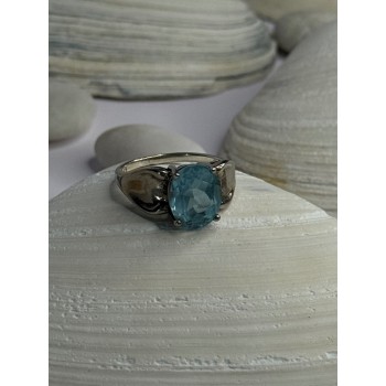 925 Sterling Silver Topaz Ring Size 7