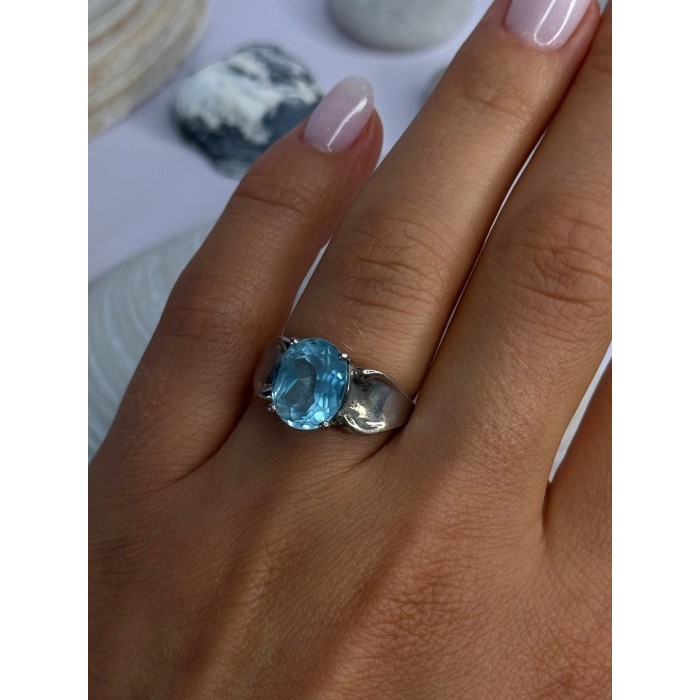 925 Sterling Silver Topaz Ring Size 7