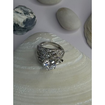 Beautiful Design 925 Sterling Silver Cz Ring Size 5.5