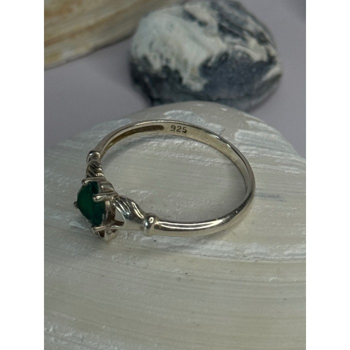 Beautiful Design 925 Sterling Silver Emerald Heart Ring Size 11