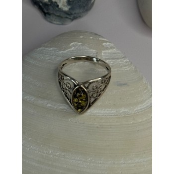 Vintage Classy Design 925 Sterling Silver Amber Ring Size 6
