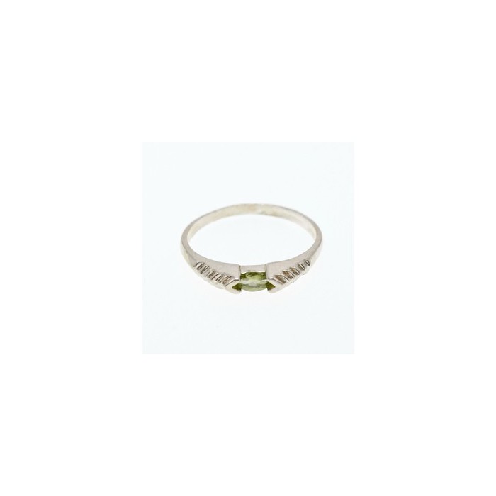 925 Sterling Silver Peridot Ring Size 10.25