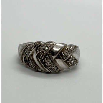 925 Sterling Silver Diamonds Ring Size 8