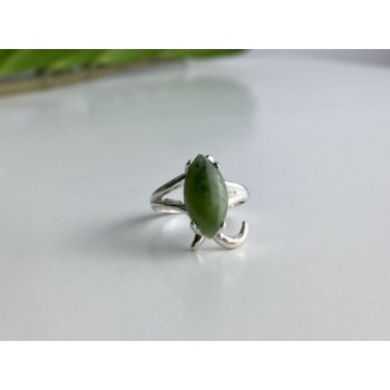 925 Sterling Silver Green Nephrite Ring Size 6.5