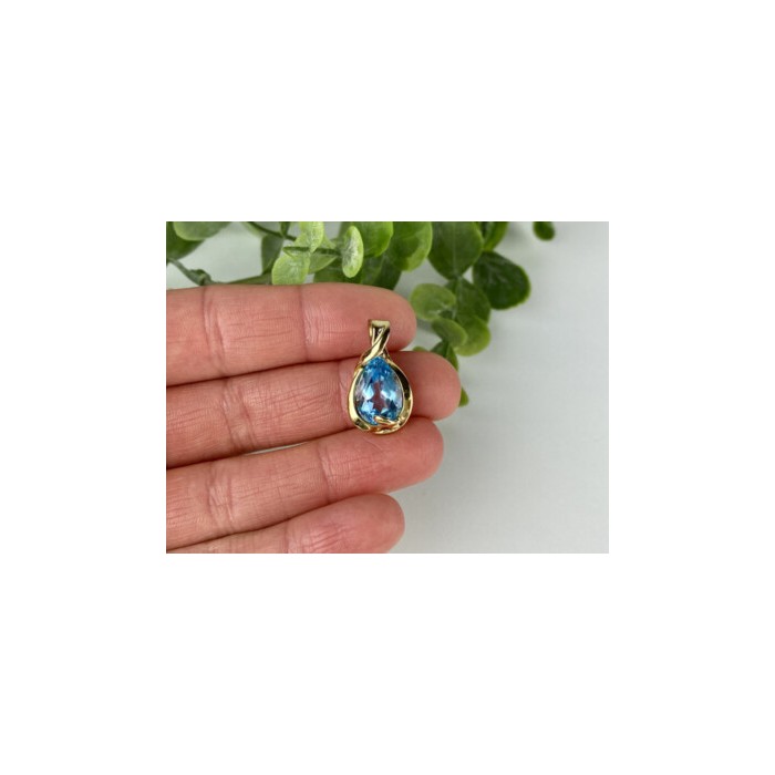 925 STERLING SILVER GOLD PLATED BLUE SPINEL PENDANT