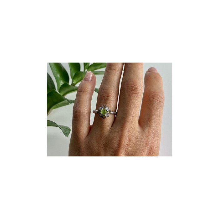 925 Sterling Silver Peridot, Citrine & White Sapphire Ring Size 7