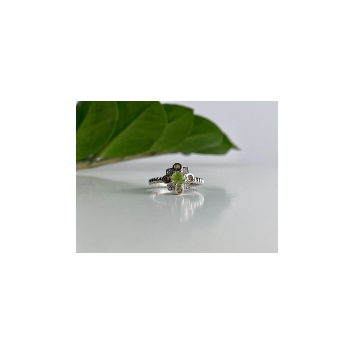 925 Sterling Silver Peridot, Citrine & White Sapphire Ring Size 7
