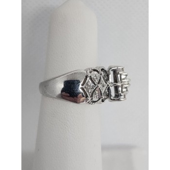 14K WHITE GOLD & DIAMONDS .5ct RING  SIZE 4