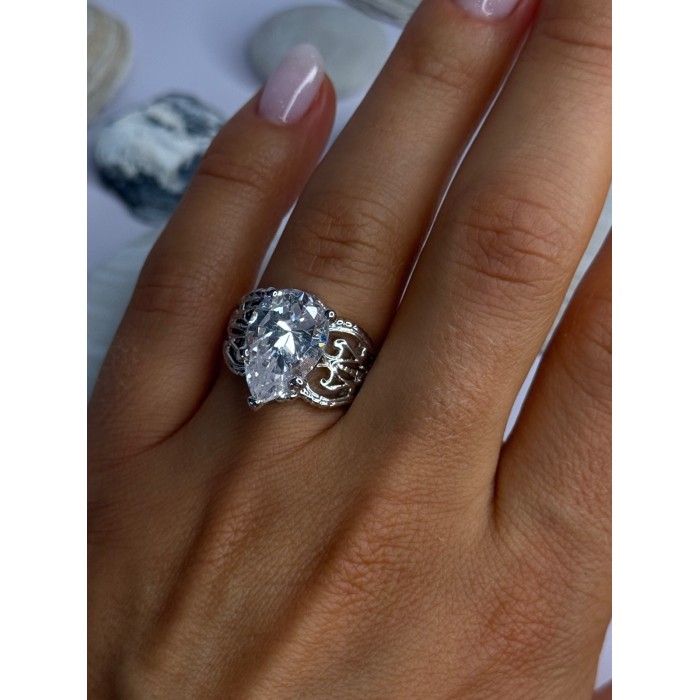 Elegant Design 925 Sterling Silver Beryl Ring Size 8